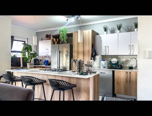 2 BEDROOM PROPERTY TO RENT IN GOLDEN FIELDS ESTATE